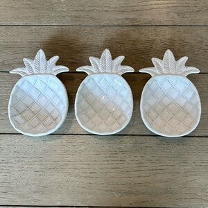 Set of 3 Pineapple Serving Bowls